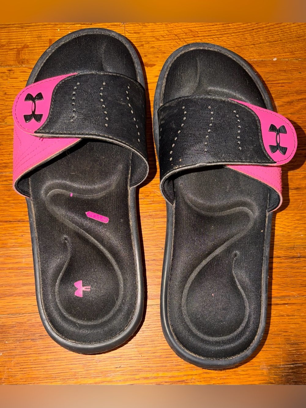 Under Armour Ignite Foam Comfort Slide Sandals Black Pink Women’s Size 9